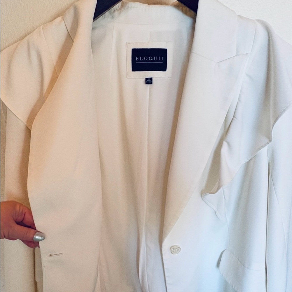 White Soft Ivory Eloquii Blazer Suit Jacket Fully Lined w Ruffle Detail Sz 20 - Picture 7 of 13